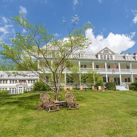 Grand Old Lady Hotel